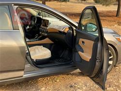 نیسان سێنترا